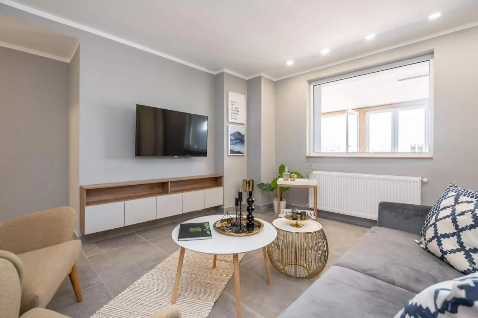 Panaromic View Penthouse In The Heart Of Bucharest Villa