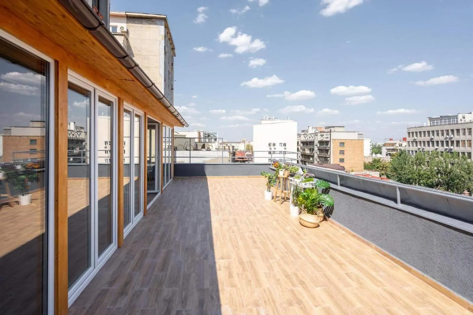 Panaromic View Penthouse In The Heart Of Bucharest Villa Holiday home